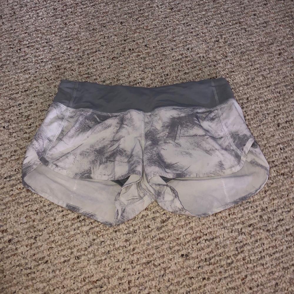 Lululemon speed up short 2.5”